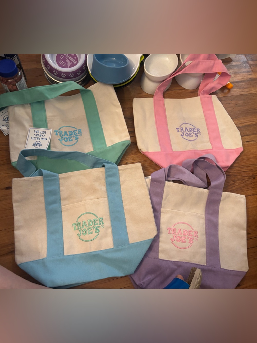 Trader Joe’s set of 4 mini pastel totes nwt